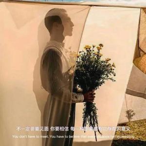 我被八个男人玩到早上H
